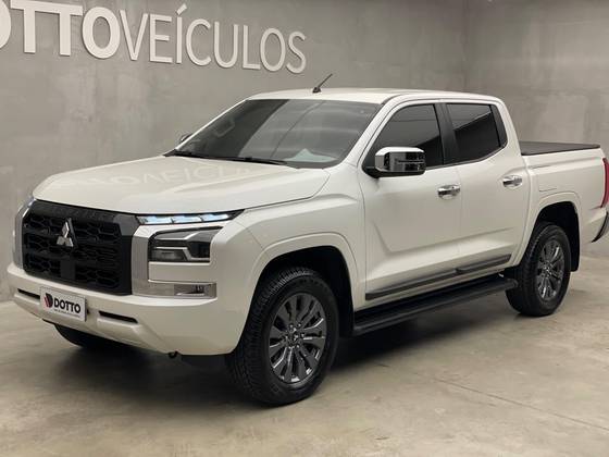 MITSUBISHI TRITON 2.4 BITURBO DIESEL CD HPE 4X4 AUTOMÁTICO